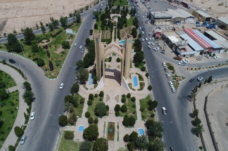 نقشه برداری با تجهیزات نقشه برداری حرفه ایی و نقشه بردار متخصص